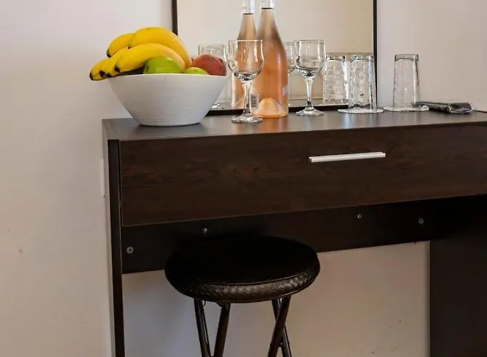 בית הארחה Elidis